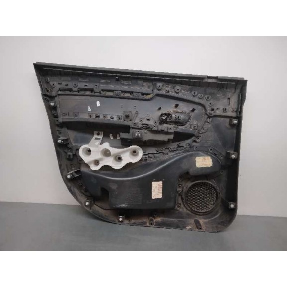 Recambio de guarnecido puerta delantera derecha para renault scenic iii referencia OEM IAM 156043971 C/ MANETA INTERIOR 
