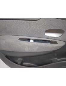 Recambio de guarnecido puerta delantera izquierda para renault scenic iii referencia OEM IAM 156043972   2