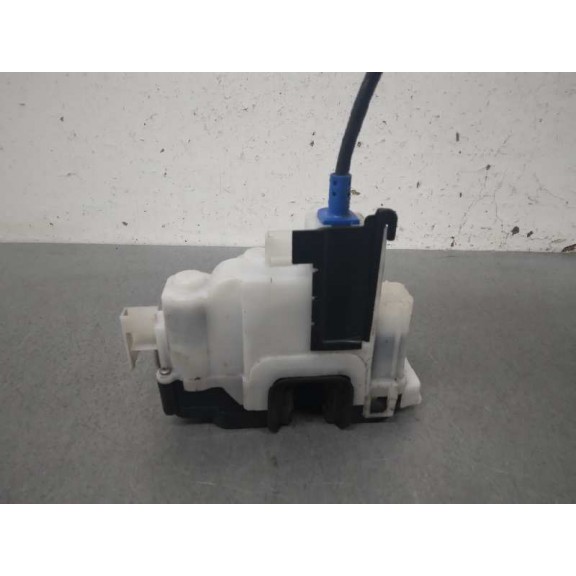 Recambio de cerradura puerta delantera derecha para peugeot bipper básico referencia OEM IAM 1365226080 6 PINES C/ MANETA INTERI