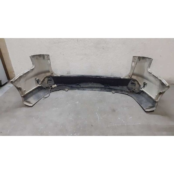 Recambio de paragolpes trasero para ford focus turn. trend referencia OEM IAM  ROZADO RANCHERA