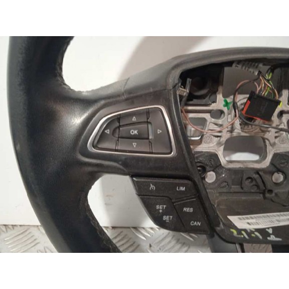 Recambio de volante para ford focus turn. trend referencia OEM IAM F1EB3600JG3ZHE CON MANDOS 