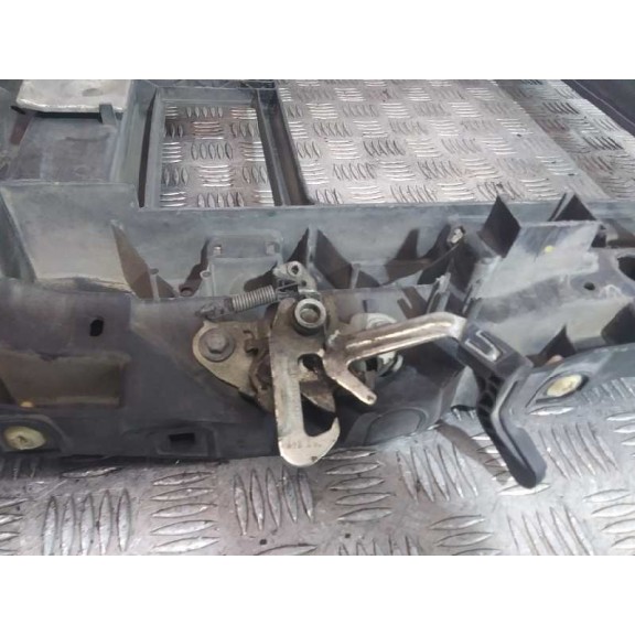 Recambio de panel frontal para peugeot 207 confort referencia OEM IAM 9682586580  