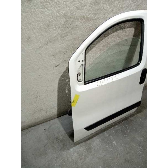 Recambio de puerta delantera izquierda para fiat fiorino básico furgón referencia OEM IAM   