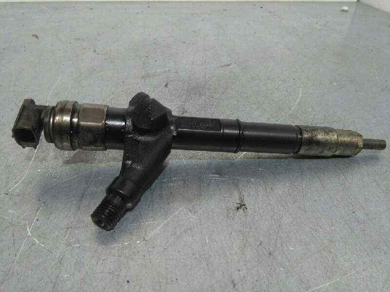 Recambio de inyector para nissan navara pick-up (d40m) 2.5 dci diesel cat referencia OEM IAM 16600EB300  DENSO