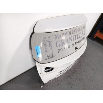 Recambio de porton trasero para toyota auris hybrid active referencia OEM IAM 6700502290  