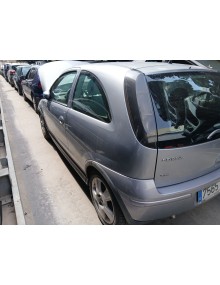 opel corsa c (x01) del año 2004