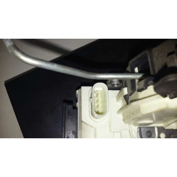 Recambio de cerradura puerta delantera derecha para mercedes-benz clase cla (w117) cla 220 cdi (117.303) referencia OEM IAM   4 