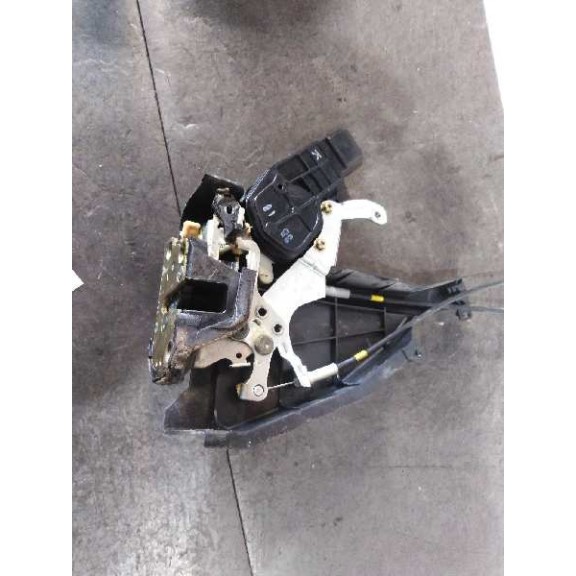 Recambio de cerradura puerta trasera derecha para toyota corolla (e12) 1.6 linea luna berlina referencia OEM IAM  2 PIN 