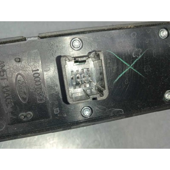 Recambio de mando elevalunas delantero izquierdo para ford c-max trend referencia OEM IAM AM5T14A132EA AM5T14A132EA 2 TECLAS