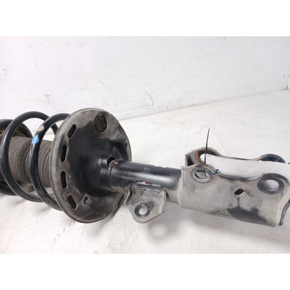 Recambio de amortiguador delantero izquierdo para toyota auris hybrid active referencia OEM IAM 4852002e00  