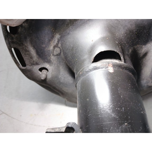 Recambio de amortiguador delantero izquierdo para toyota auris hybrid active referencia OEM IAM 4852002e00  