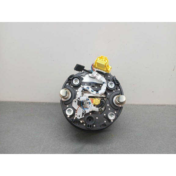 Recambio de kit airbag para audi a1 sportback (gba) referencia OEM IAM  PRETENSOR DERECHO SALTADO 