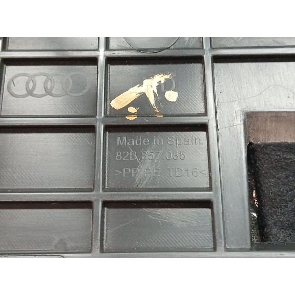 Recambio de guantera para audi a1 sportback (gba) referencia OEM IAM 82b857035  