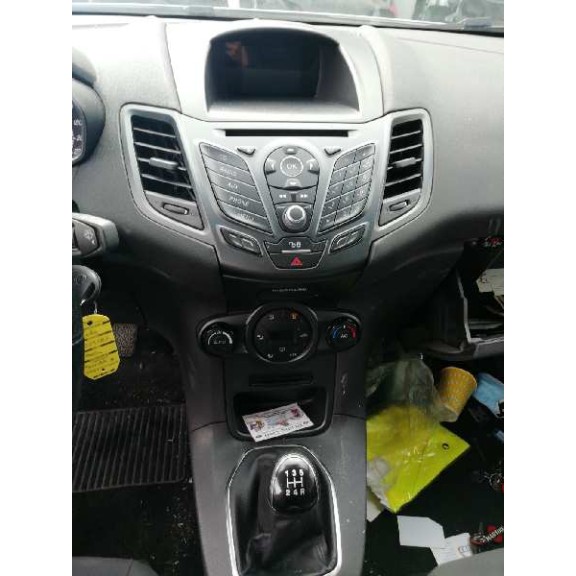 ford fiesta (ccn) del año 2014