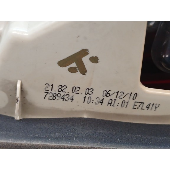 Recambio de piloto trasero derecho interior para bmw serie 3 touring (e91) 318d referencia OEM IAM 7289434  