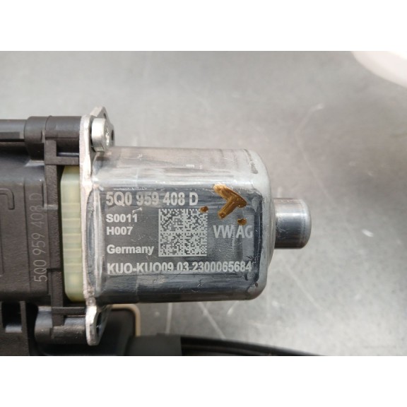 Recambio de elevalunas trasero derecho para audi a1 sportback (gba) referencia OEM IAM 82g839462a 5q0959408d 5 pines