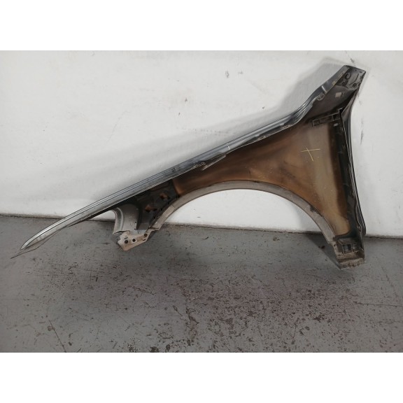 Recambio de aleta delantera derecha para volkswagen touareg (7la) tdi r5 referencia OEM IAM 7L6821102K  7L6821102K