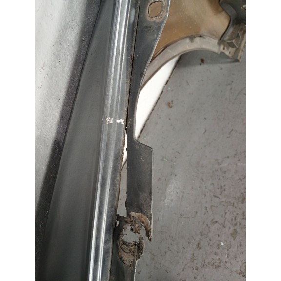 Recambio de aleta delantera derecha para volkswagen touareg (7la) tdi r5 referencia OEM IAM 7L6821102K  7L6821102K