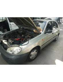 daewoo lanos del año 2002