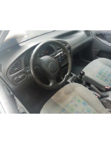 daewoo lanos del año 2002 2