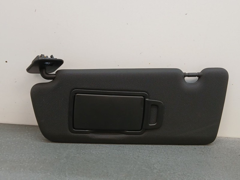 Recambio de parasol izquierdo para renault megane e-tech suv ev40 referencia OEM IAM 96401xxxxr  