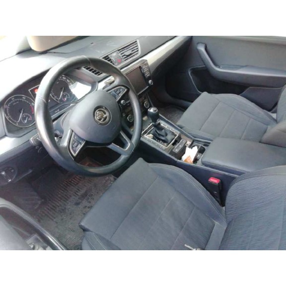 skoda superb (3v3) del año 2017