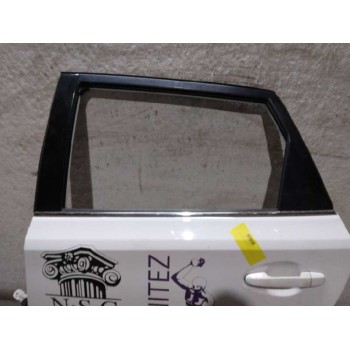 Recambio de puerta trasera izquierda para toyota auris hybrid active referencia OEM IAM   