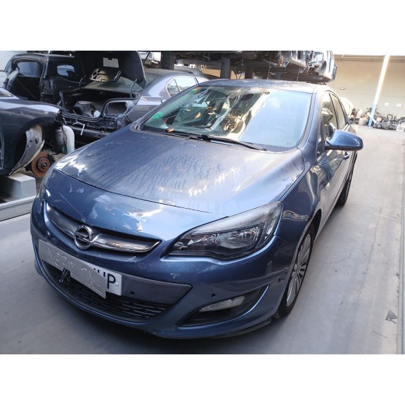 opel astra j (p10) del año 2015