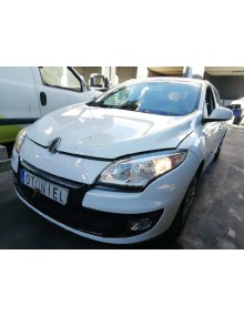 renault megane iii berlina 5 p del año 2013