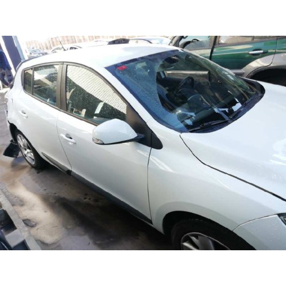 renault megane iii berlina 5 p del año 2013