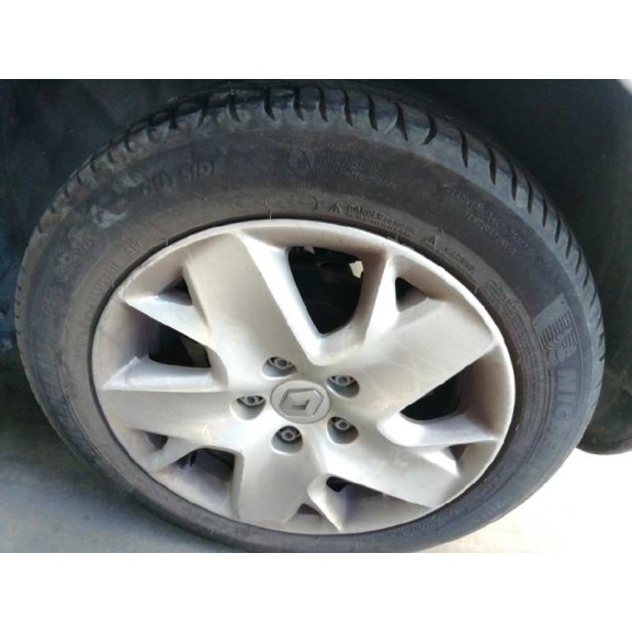 renault megane iii berlina 5 p del año 2013