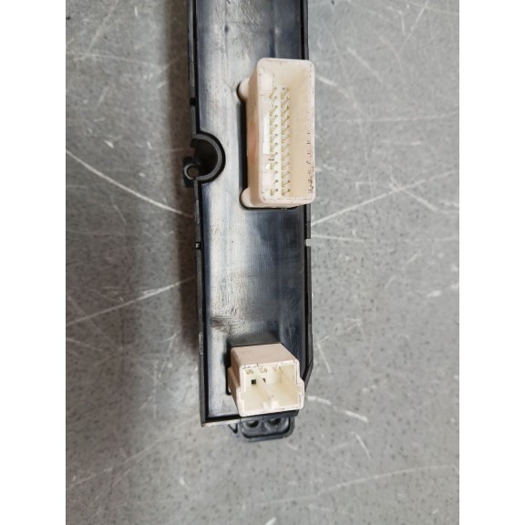 Recambio de warning para kia pro_cee´d drive referencia OEM IAM 937001h000 937001h010 