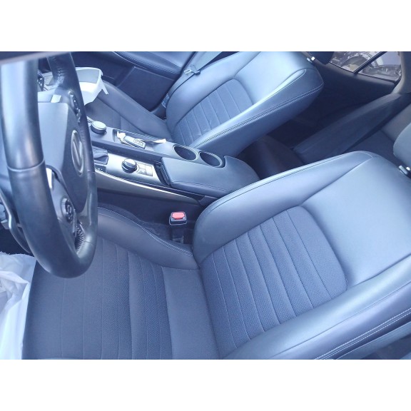 lexus is iii (_e3_) del año 2014