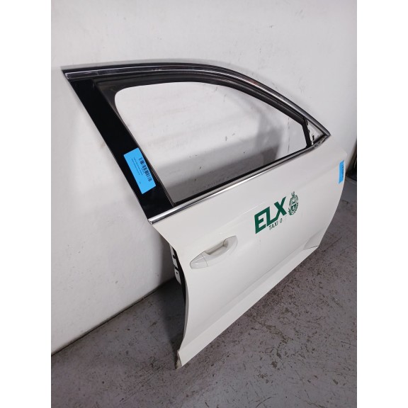 Recambio de puerta delantera derecha para skoda superb (3v3) 2.0 tdi referencia OEM IAM   