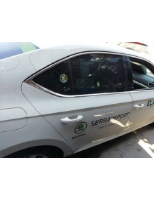 Recambio de puerta trasera derecha para skoda superb (3v3) 2.0 tdi referencia OEM IAM   