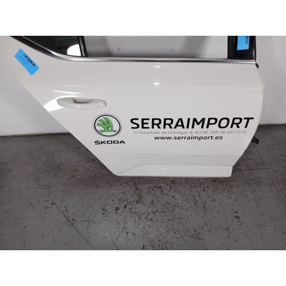 Recambio de puerta trasera derecha para skoda superb (3v3) 2.0 tdi referencia OEM IAM   