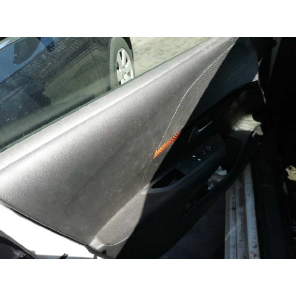 peugeot 208 (p2) del año 2020