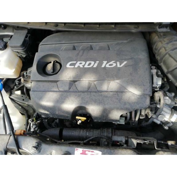 kia carens ( ) del año 2014