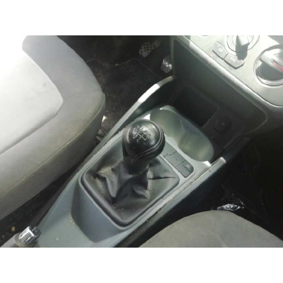 seat ibiza (6j5) del año 2014