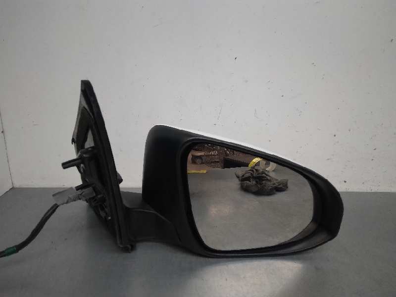 Recambio de retrovisor derecho para toyota auris hybrid active referencia OEM IAM   
