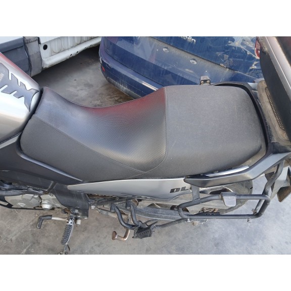 Recambio de asiento delantero izquierdo para suzuki dl dl 650 v-strom (wvb1) referencia OEM IAM   