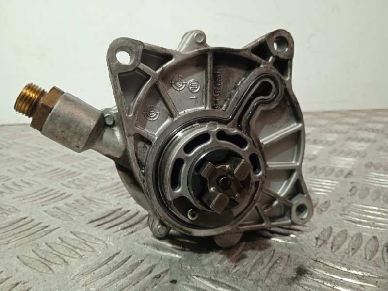 Recambio de depresor freno / bomba vacio para ssangyong rodius 2.7 turbodiesel cat referencia OEM IAM A6652300665 9140300030 