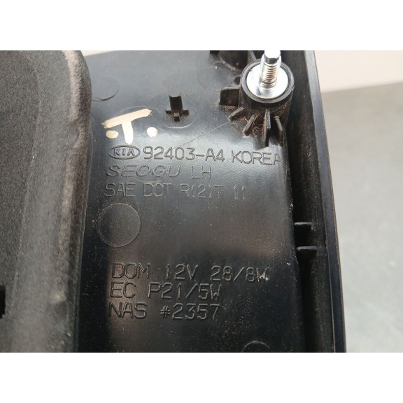Recambio de piloto trasero izquierdo interior para kia carens iv 1.7 crdi referencia OEM IAM 92403a4  