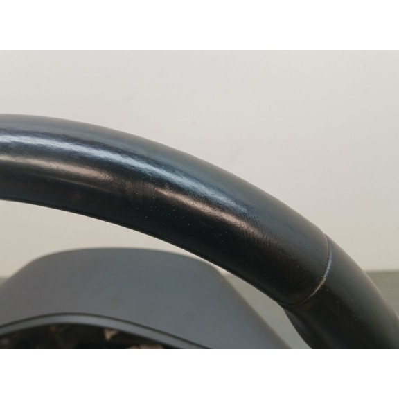 Recambio de volante para kia carens iv 1.7 crdi referencia OEM IAM  desgastado 