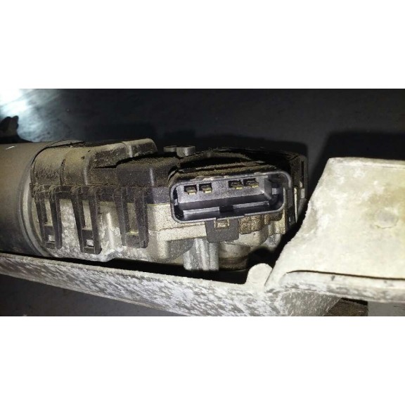 Recambio de motor limpia delantero para renault modus confort dynamique referencia OEM IAM 0390241777  