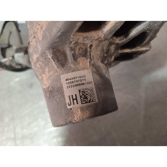 Recambio de volante para renault megane iii berlina 5 p dynamique referencia OEM IAM 484307102R 3 RADIOS CON MANDOS