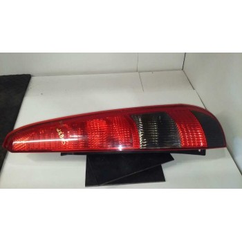 PILOTO TRASERO DERECHO 1ª 5P