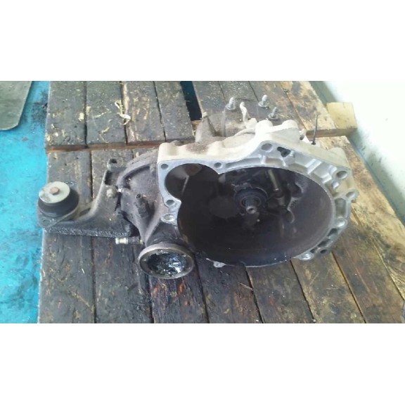 Recambio de caja cambios para volkswagen polo (801/803) boulevard berlina referencia OEM IAM AKV  