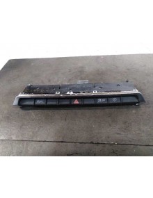 Recambio de warning para audi q2 (gab) sport edition referencia OEM IAM 5JT10134079  5JT10134079 / 81A925301C