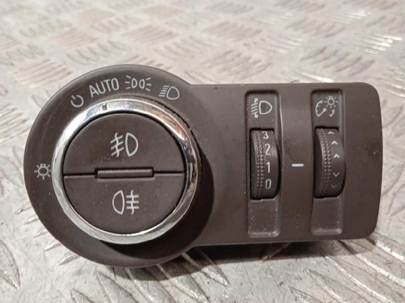 Recambio de mando luces para opel insignia berlina cosmo referencia OEM IAM 13268720 SALPICADERO 